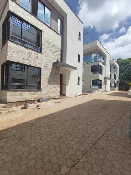 4 Bed Townhouse with En Suite at Muthangari Road