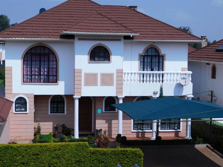 3 Bed House with En Suite at Fivestar Meadows Estate