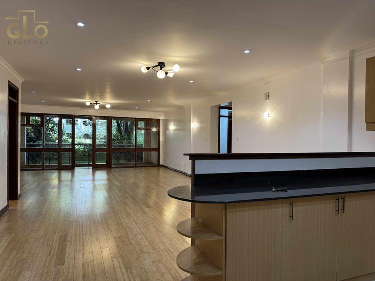 3 Bed Apartment with En Suite in Riverside 3 Bed Apartment with En Suite in Riverside