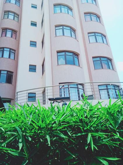 2 bed apartment with en suite at off rhapta road