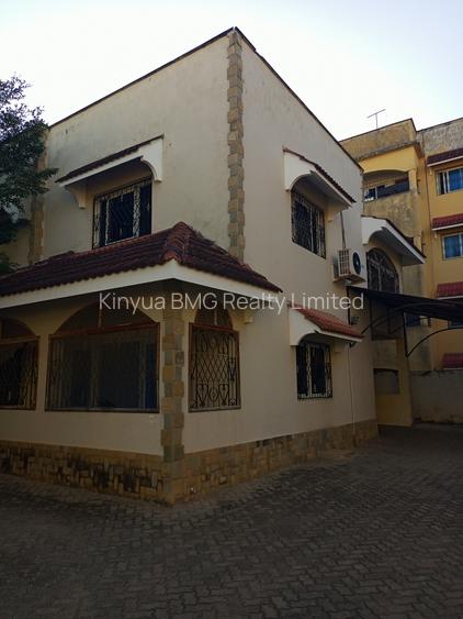 4 Bed Villa with En Suite in Nyali Area