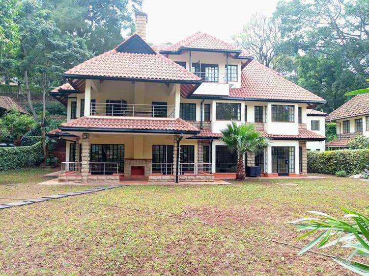 5 Bed Townhouse with En Suite in Rosslyn 5 Bed Townhouse with En Suite in Rosslyn