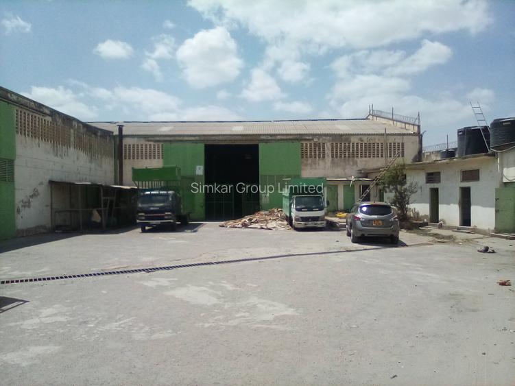 Warehouse with Parking at Athi River Town