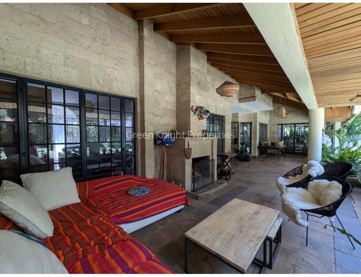 4 Bed Townhouse with En Suite in Spring Valley