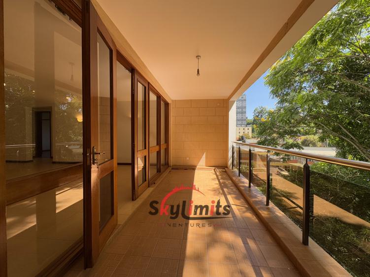 3 Bed Apartment with En Suite at Riverside Drive 3 Bed Apartment with En Suite at Riverside Drive