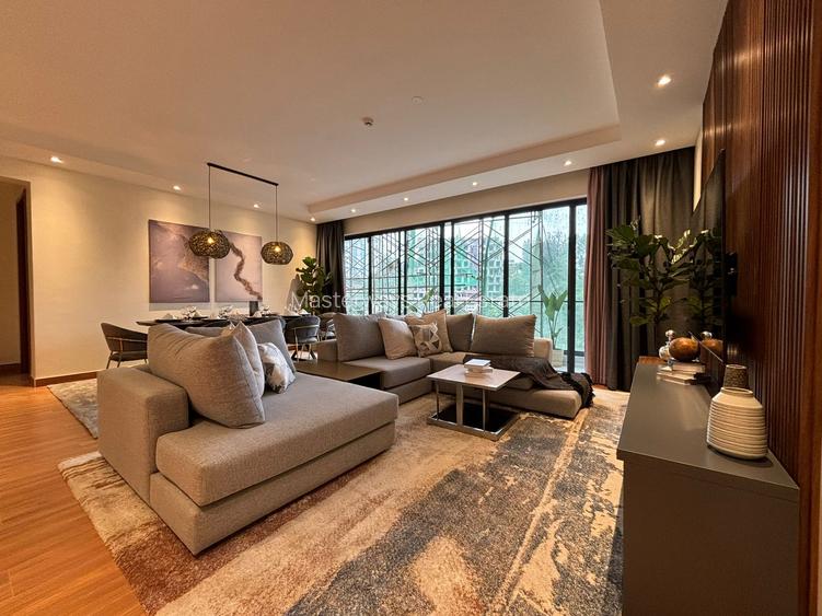 3 Bed Apartment with En Suite in Riverside