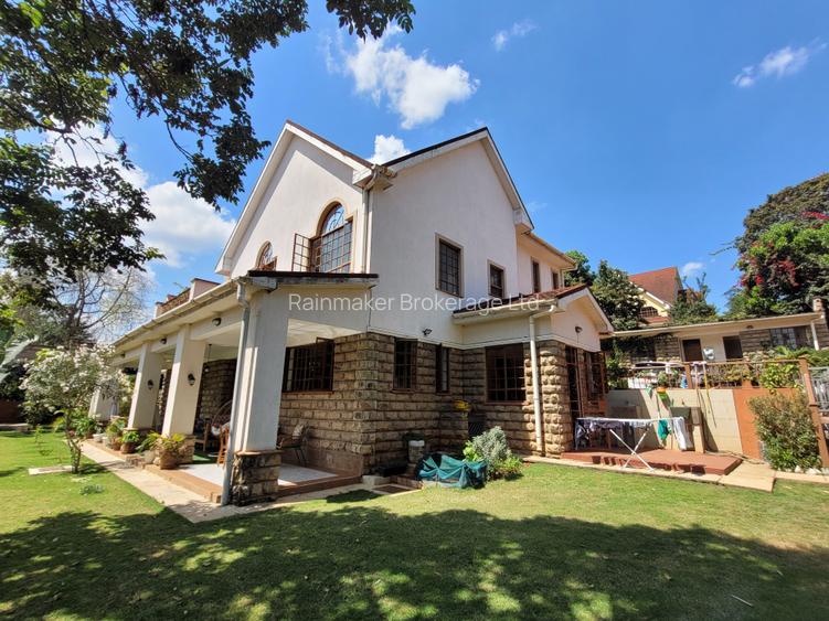 4 Bed House with En Suite at Rosslyn Lone Tree