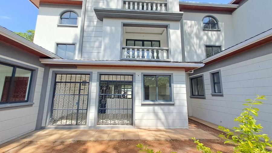 5 Bed Townhouse with En Suite in Lavington 5 Bed Townhouse with En Suite in Lavington