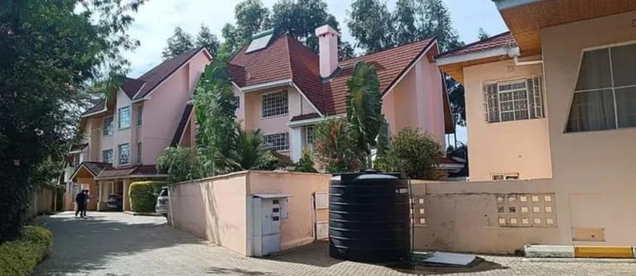 5 Bed Townhouse with En Suite in Lavington