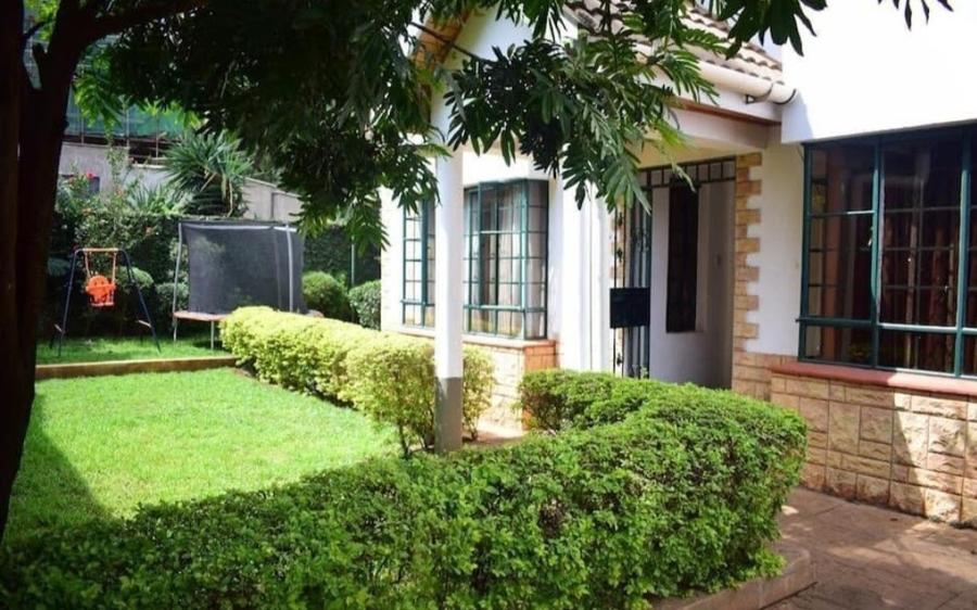 5 Bed Townhouse with En Suite in Lavington