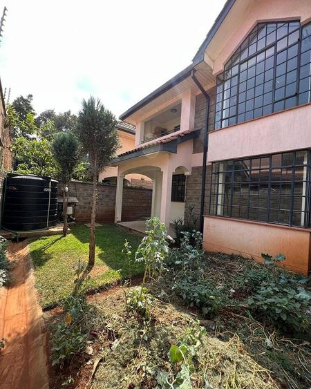 4 Bed Townhouse with En Suite in Lavington 4 Bed Townhouse with En Suite in Lavington