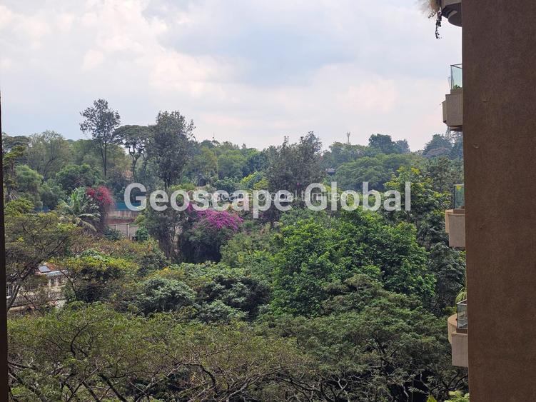 3 Bed Apartment with En Suite in Spring Valley