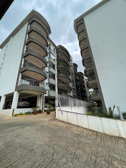 3 Bed Apartment with En Suite in Riverside 3 Bed Apartment with En Suite in Riverside