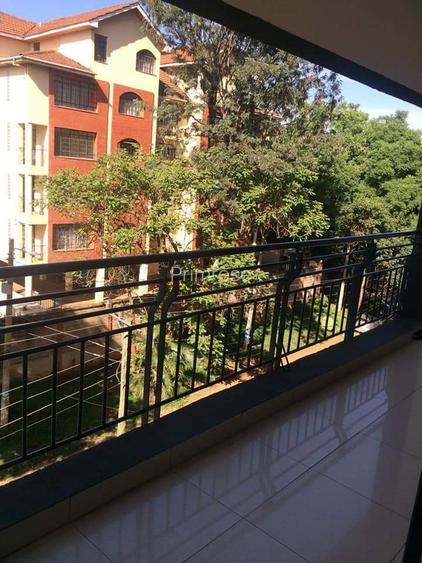 3 Bed Apartment with En Suite in Rhapta Road