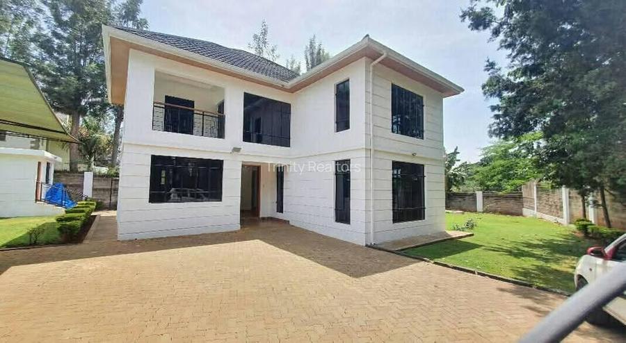 4 Bed House with En Suite in Runda