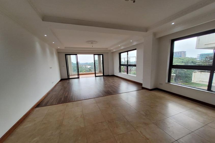 3 Bed Apartment with En Suite in Parklands