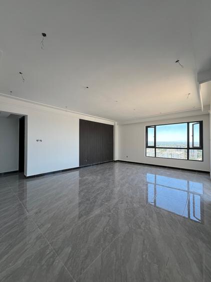 4 Bed Apartment with En Suite in Valley Arcade 4 Bed Apartment with En Suite in Valley Arcade