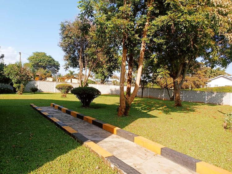 5 Bed House with En Suite in Loresho