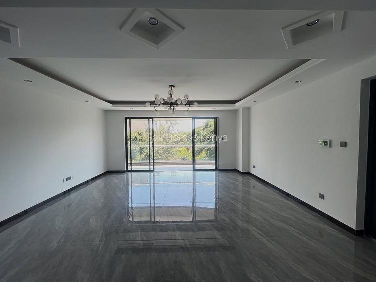 4 Bed Apartment with En Suite at Othaya Road