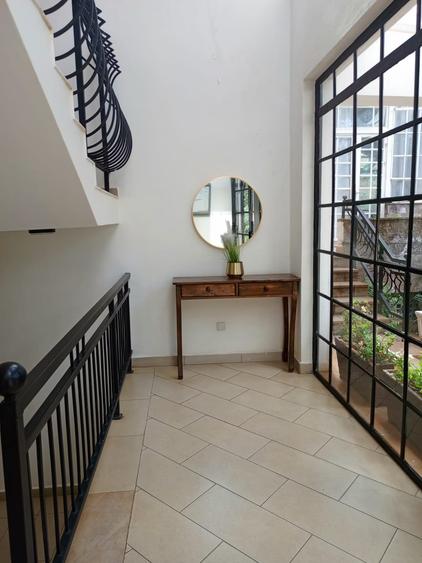 3 Bed Apartment with En Suite in Lavington