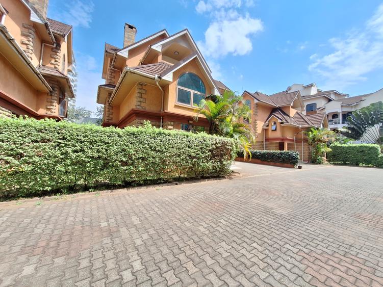 4 Bed Townhouse with En Suite at Kaputei Gardens.