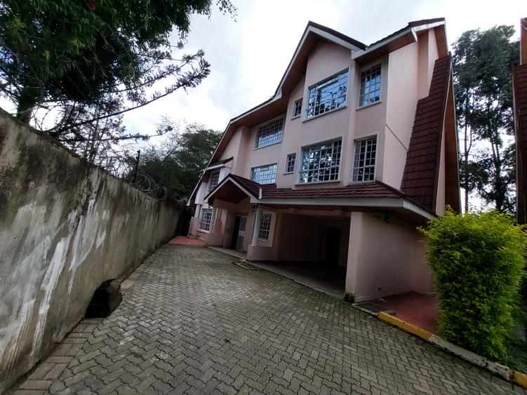 6 Bed Townhouse with En Suite at Lavington Road