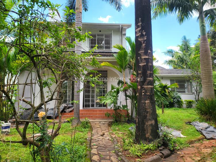 4 Bed House with En Suite in Runda