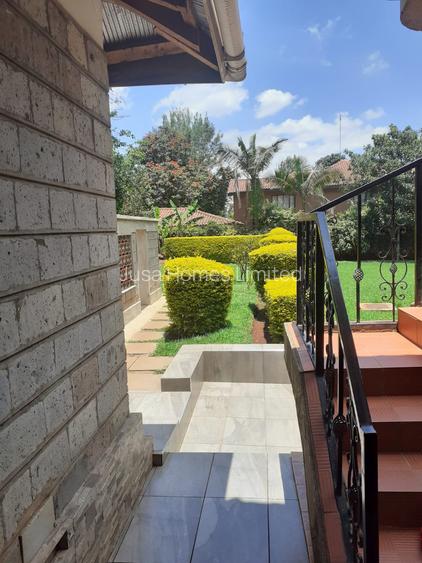 1 Bed Townhouse with En Suite in Kitisuru