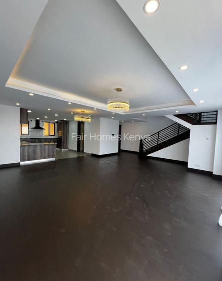 4 Bed Apartment with En Suite at Valley Arcade