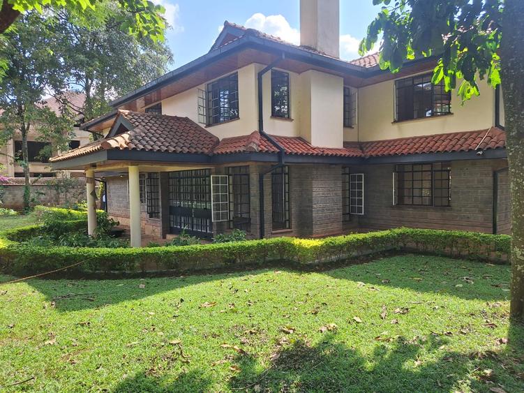 4 Bed House with En Suite in Runda 4 Bed House with En Suite in Runda