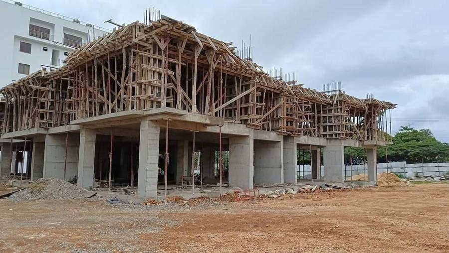 Serviced 3 Bed Apartment with En Suite at Baobab Road - Altro