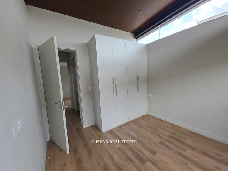 4 Bed Townhouse with Swimming Pool in Kiambu Road - Altro