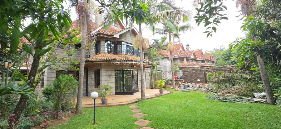 5 Bed Townhouse with En Suite at Lavington Green