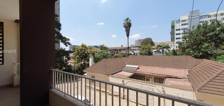 4 Bed Apartment with En Suite in Parklands