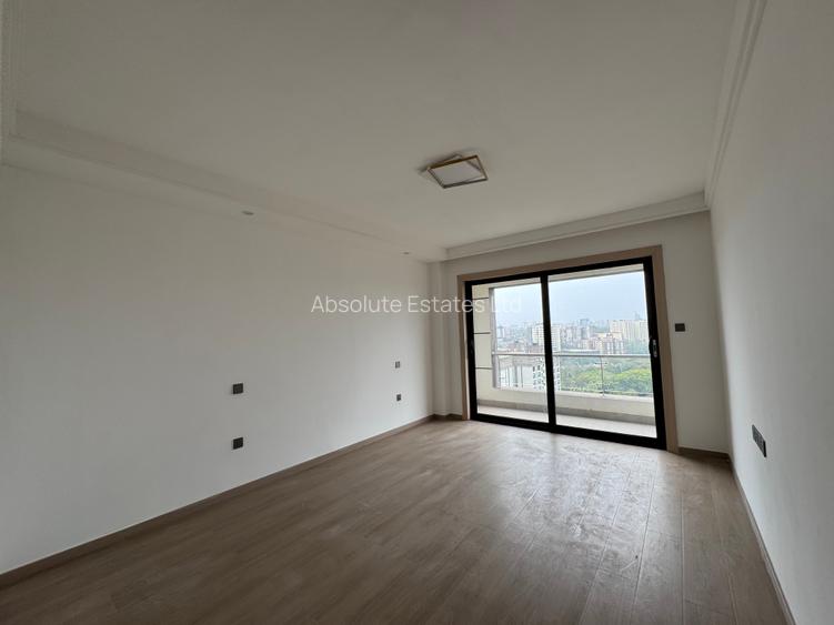 3 Bed Apartment with En Suite at Riverside Drive