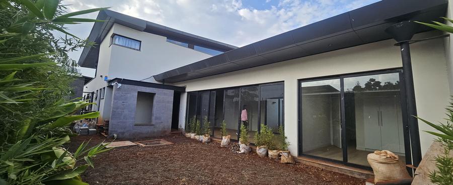 3 Bed Townhouse with En Suite in Kiambu Road