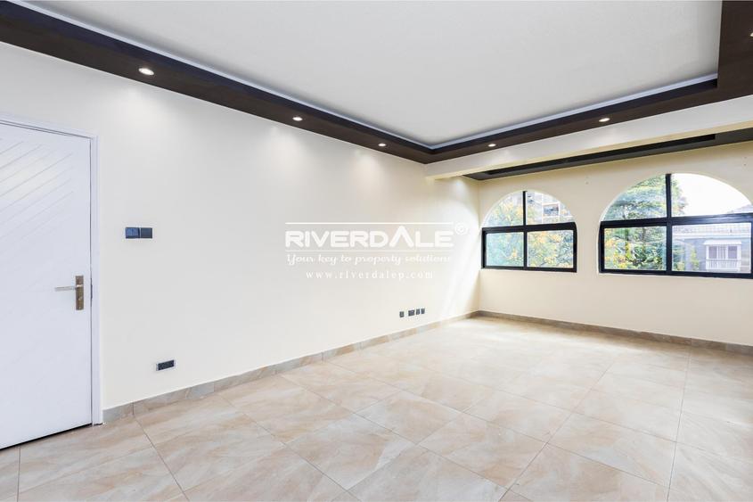 4 Bed Apartment with En Suite in Parklands 4 Bed Apartment with En Suite in Parklands