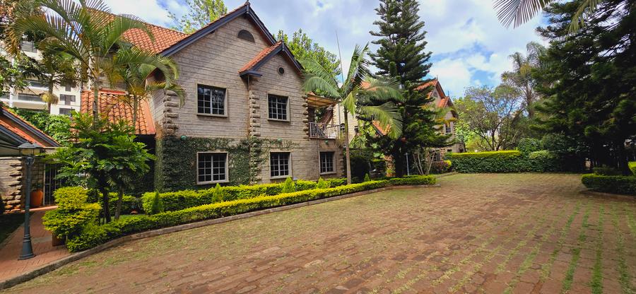 4 Bed House with En Suite at Othaya Road