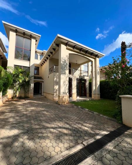 5 Bed Villa with En Suite at Lavington