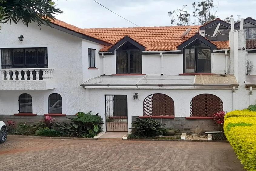 5 Bed Townhouse with En Suite at Nyari