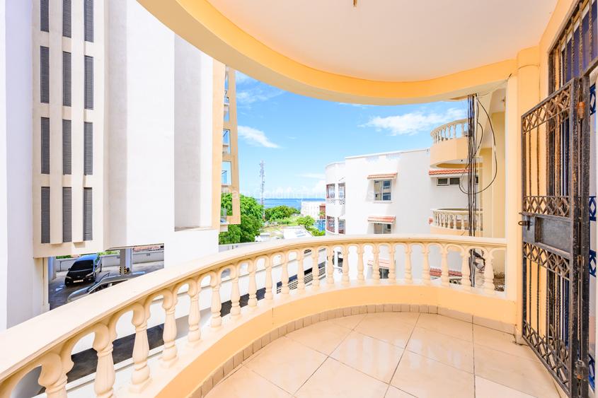 3 Bed Apartment with En Suite at Oceanic Road