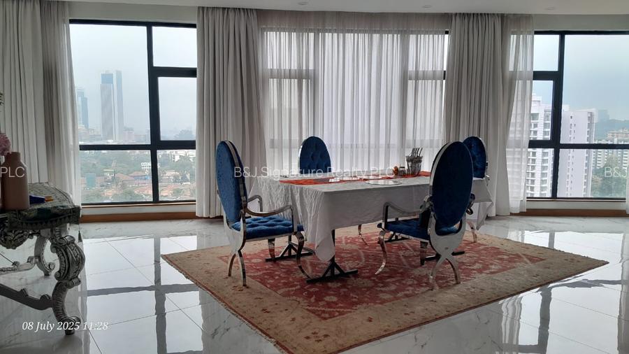 4 Bed Apartment with En Suite in Westlands Area