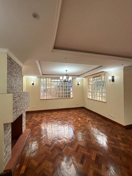 5 Bed Townhouse with En Suite in Lavington