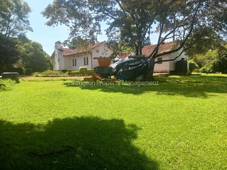 0.75 ac Land at Lavington Green