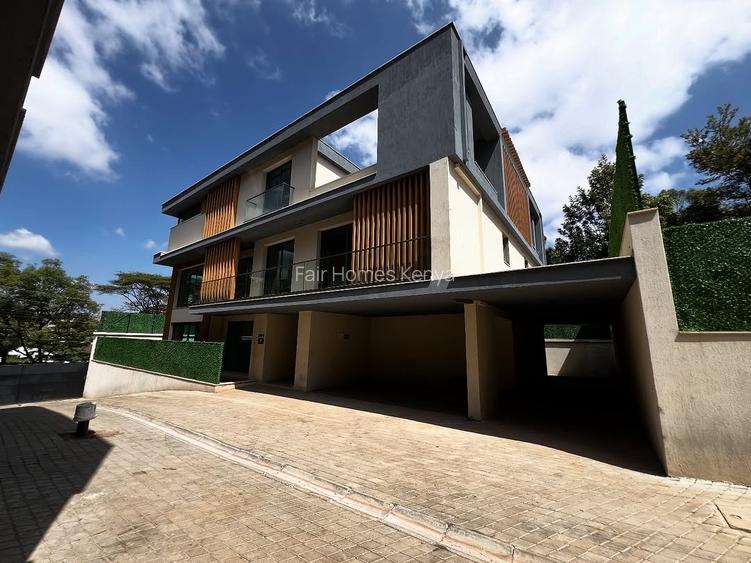 5 Bed Townhouse with En Suite at Chalbi Drive