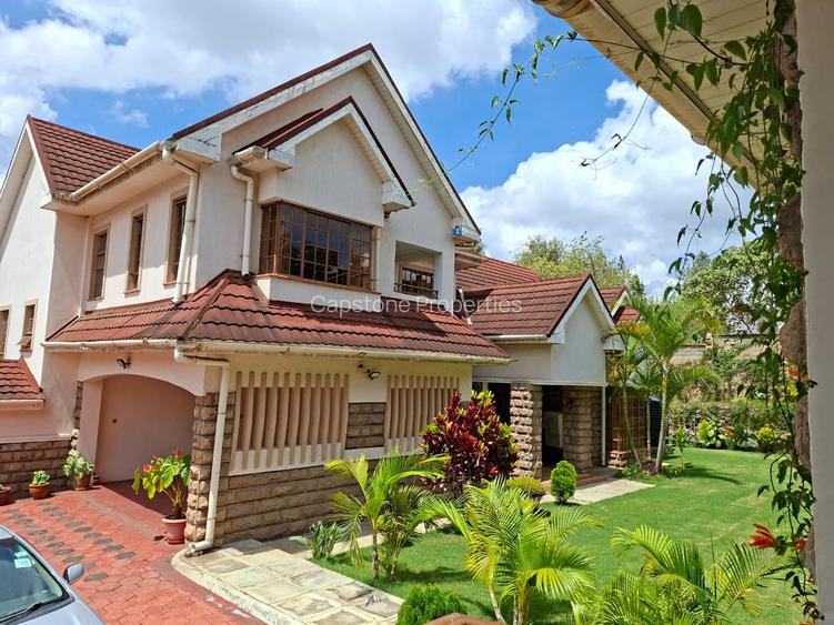 5 Bed Townhouse with En Suite in Rosslyn