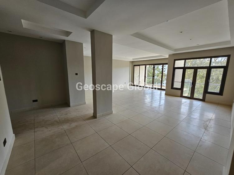 3 Bed Apartment with En Suite at Riverside Drive