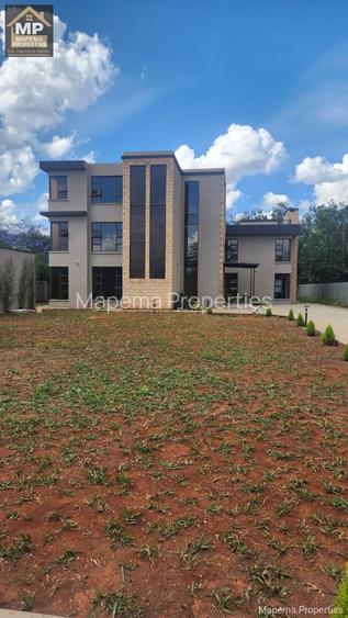 6 Bed Townhouse with En Suite at Mukoma