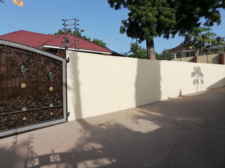 3 Bed Apartment with En Suite in Nyali Area