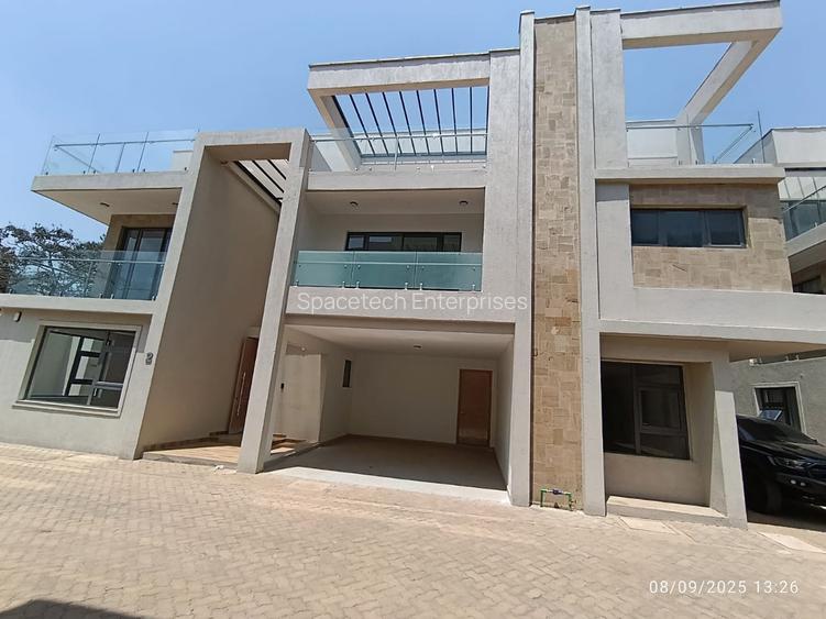 5 Bed Townhouse with En Suite in Lavington